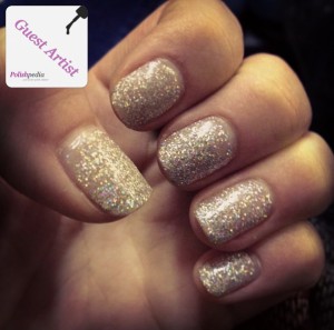 Nude Gold Glitter Nails | Polishpedia: Nail Art | Nail Guide | Shellac